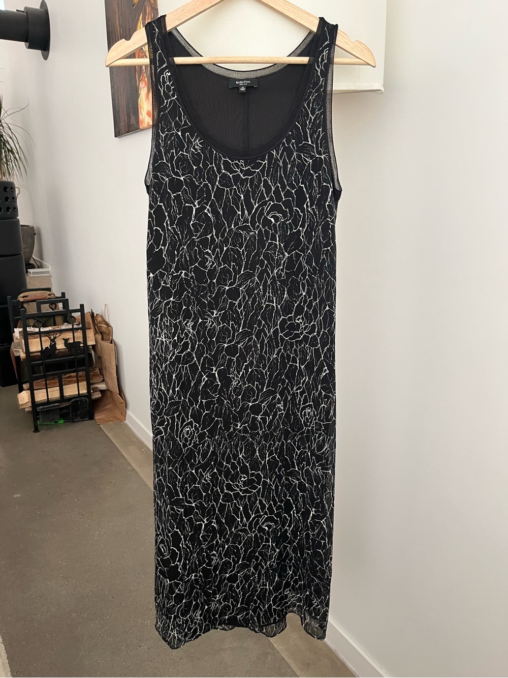 Aritzia Babaton Silk Patterned Midi Dress
